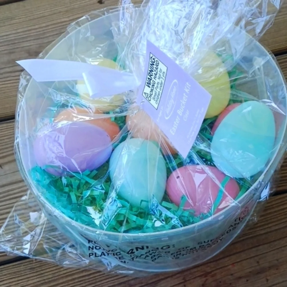 Easter egg clear basket kit  NWT